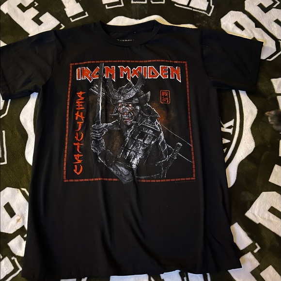 NWOT Iron Maiden Shirt🎸🔥 - Picture 3 of 4